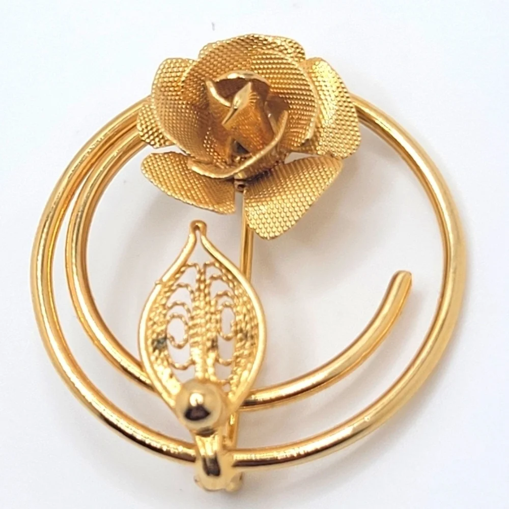 Sarah Coventry Rose Flower Brooch Vintage 60s Gold Tone